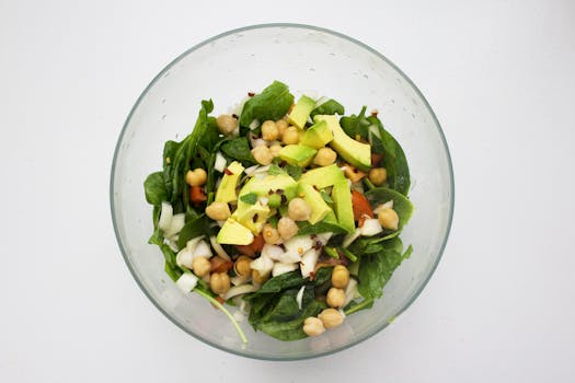 colorful spinach salad