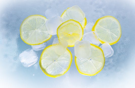 refreshing water with lemon slices